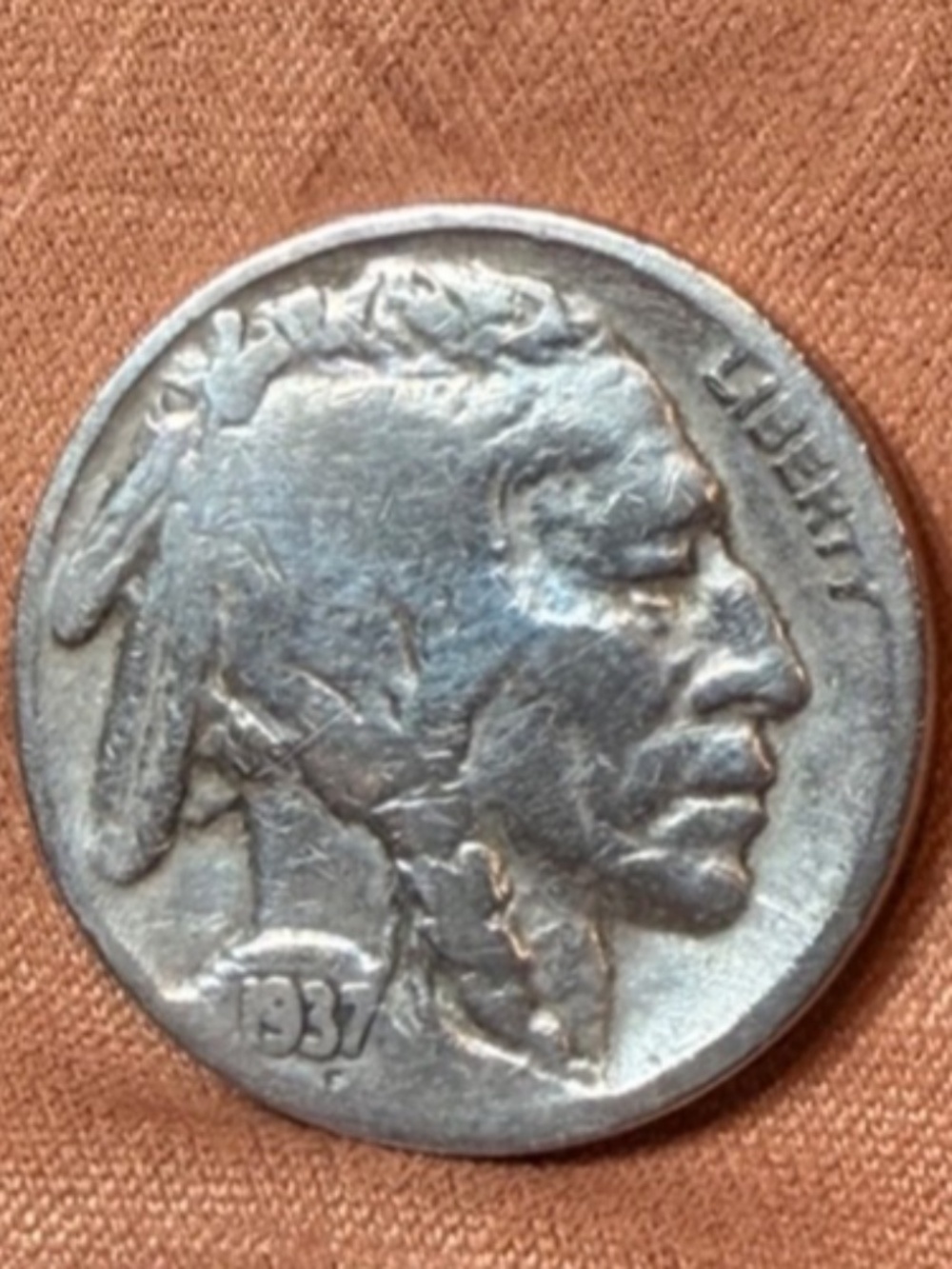 1937 Buffalo Nickel. Better Condition #206317154229